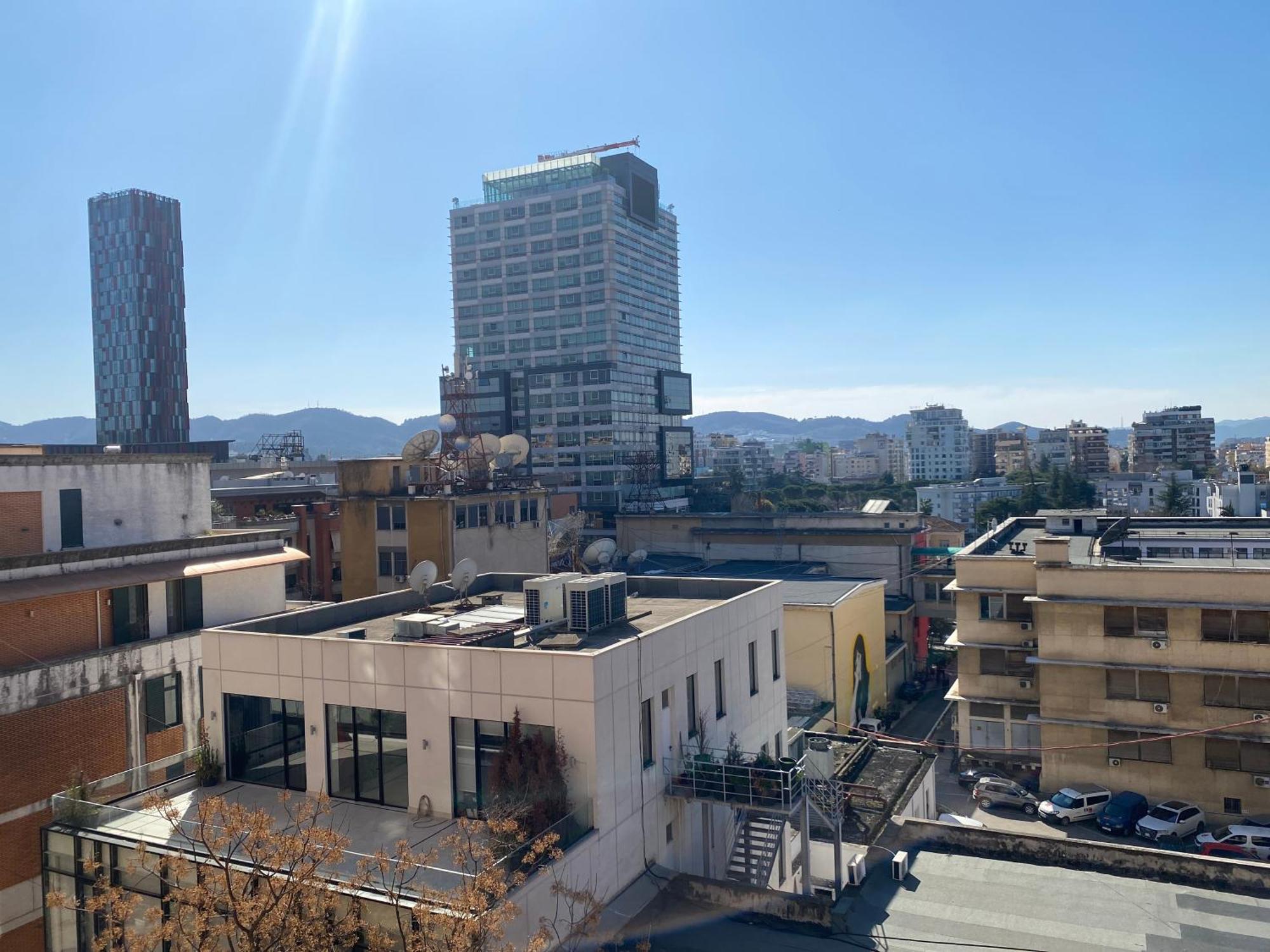 Rtsh Apartment Tiranë Eksteriør bilde
