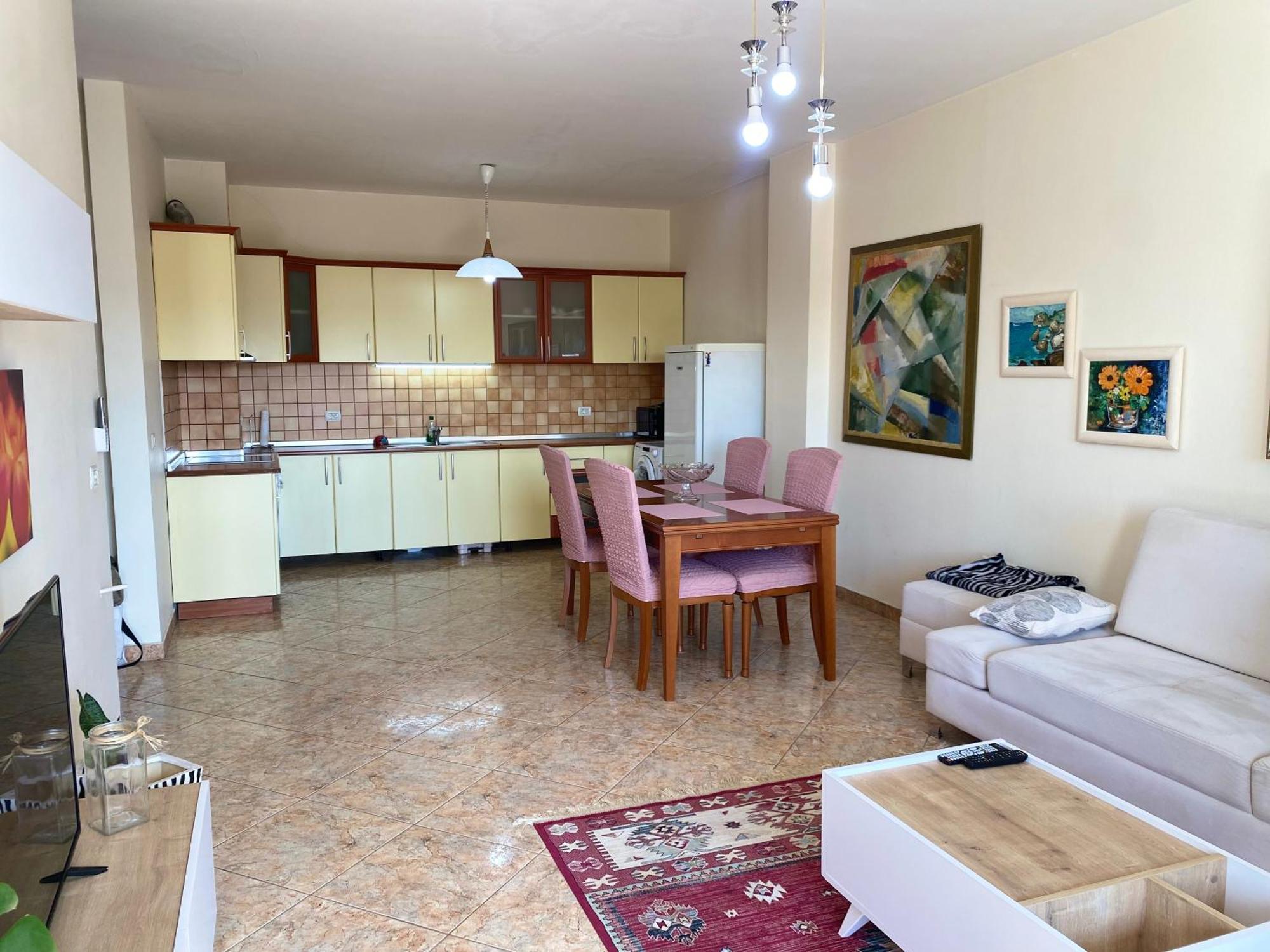 Rtsh Apartment Tiranë Eksteriør bilde